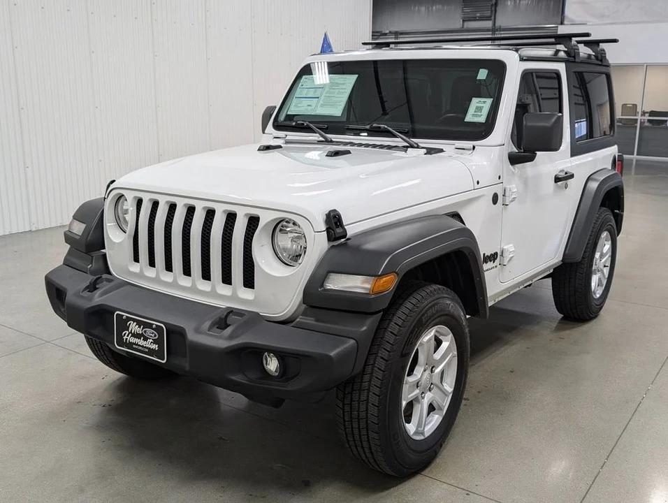 2023 Jeep JL Wrangler - Image 4 of 9