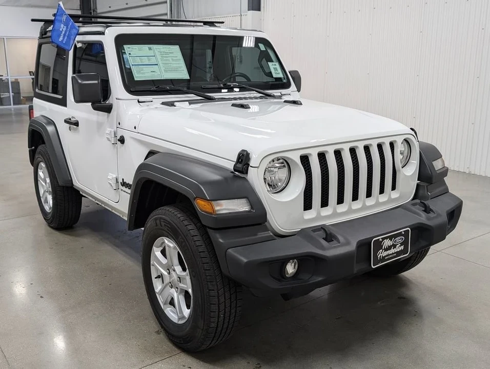 2023 Jeep JL Wrangler - Image 5 of 9