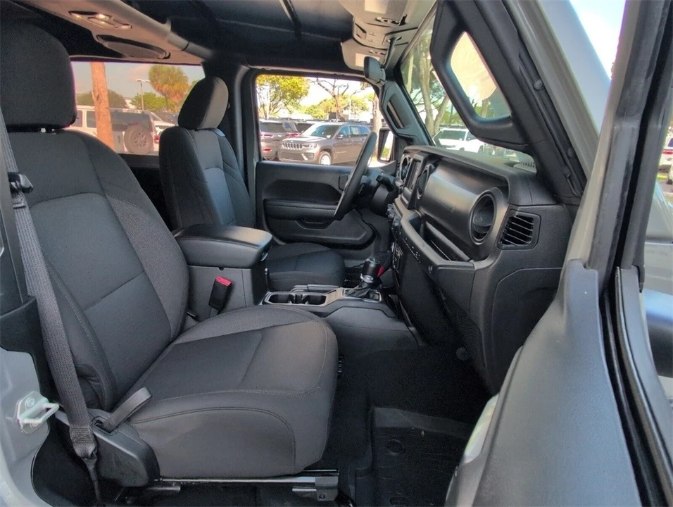 2023 Jeep JL Wrangler - Image 12 of 21