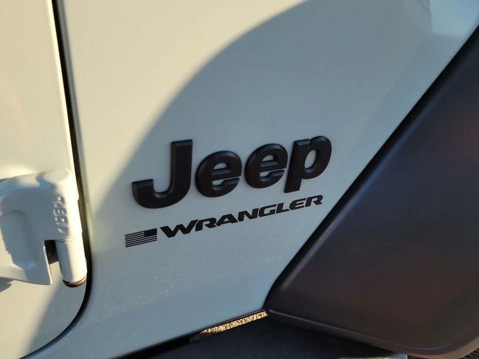 2023 Jeep JL Wrangler - Image 6 of 12