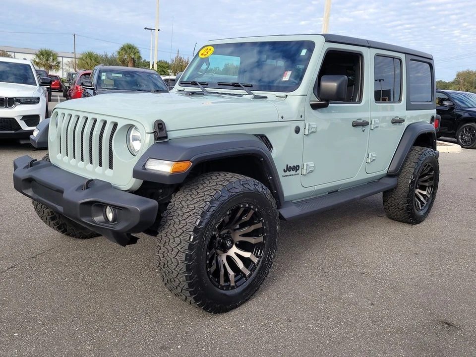 2023 Jeep JL Wrangler - Image 2 of 12
