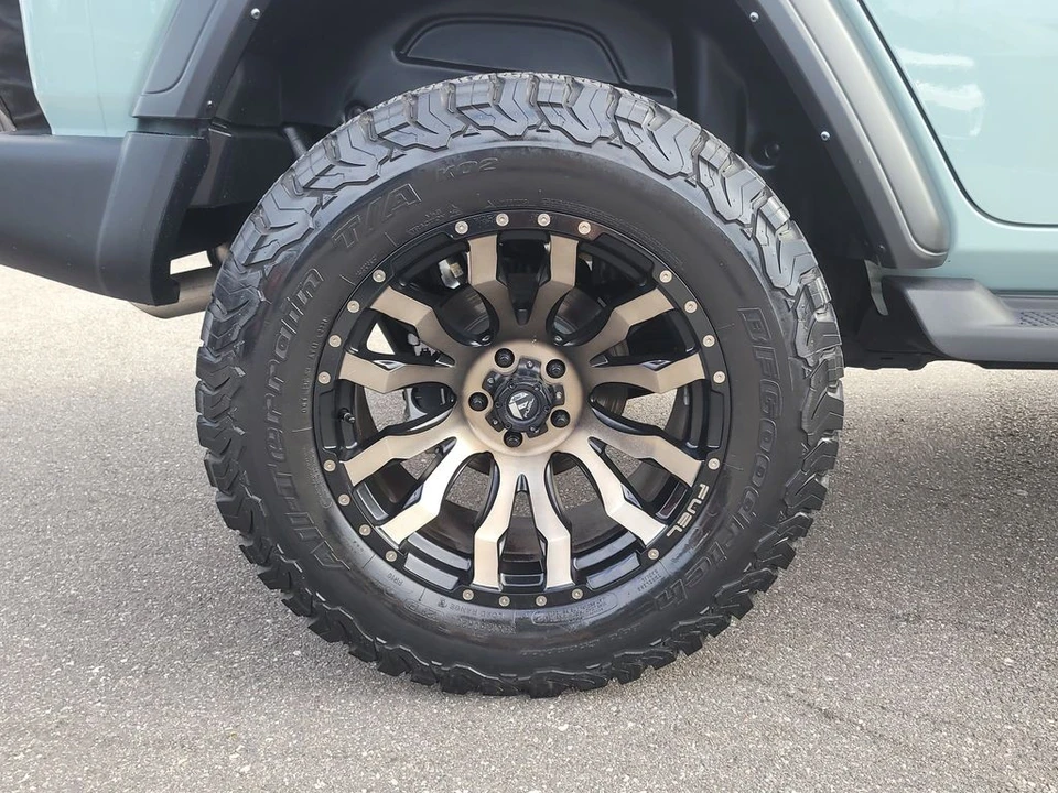 2023 Jeep JL Wrangler - Image 6 of 12