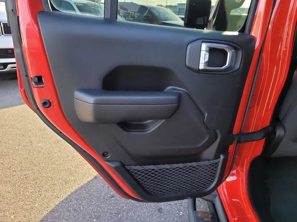 2023 Jeep JL Wrangler - Image 8 of 12