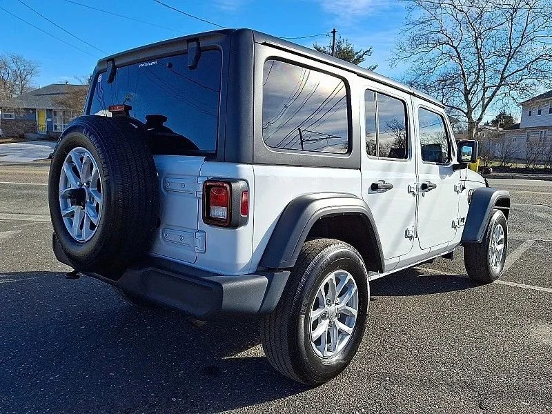 2023 Jeep JL Wrangler - Image 7 of 12