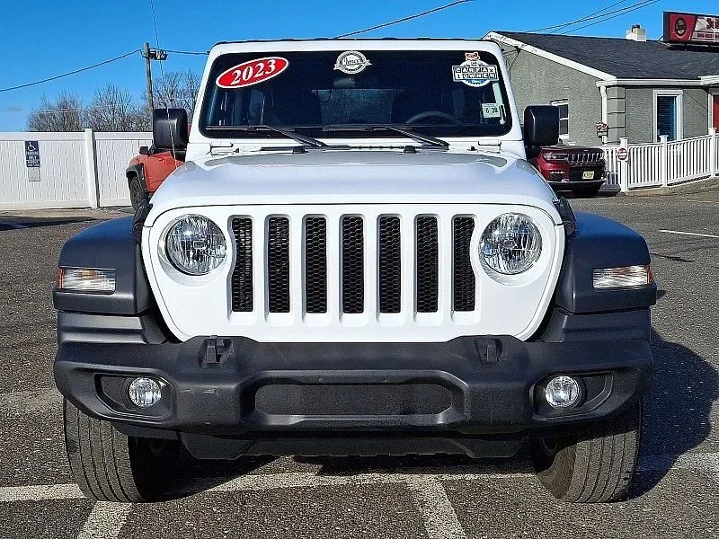 2023 Jeep JL Wrangler - Image 3 of 12