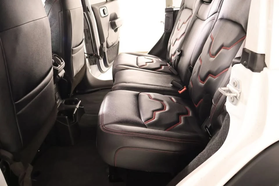 2023 Jeep JL Wrangler - Image 13 of 19
