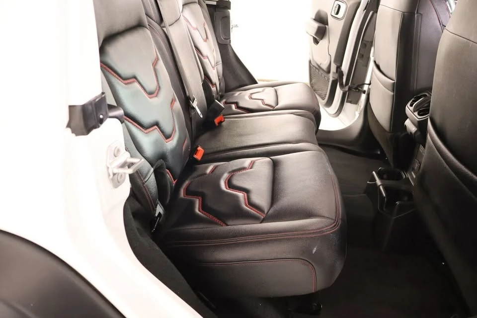 2023 Jeep JL Wrangler - Image 15 of 19