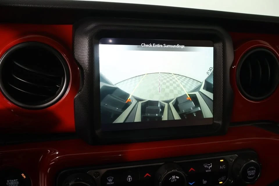 2023 Jeep JL Wrangler - Image 8 of 19