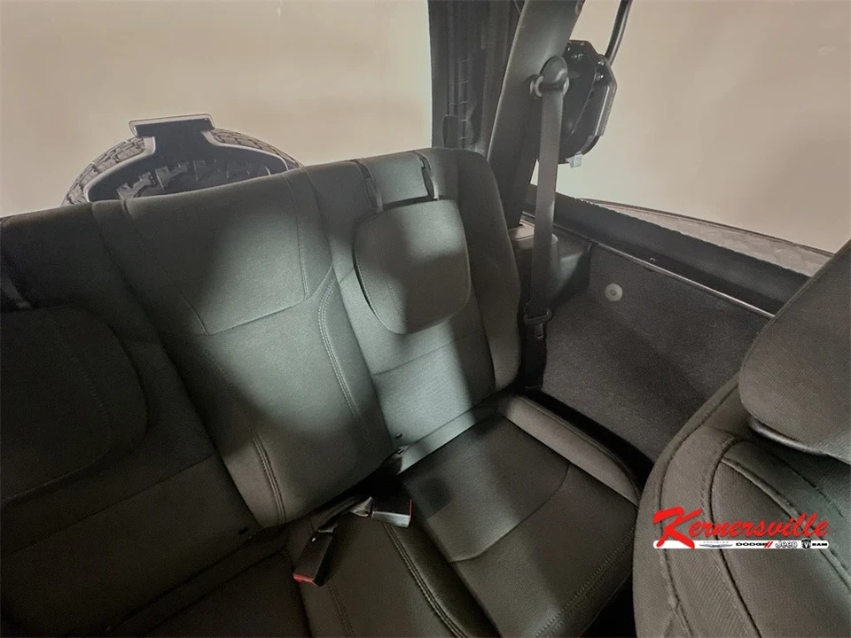 2023 Jeep JL Wrangler - Image 14 of 21