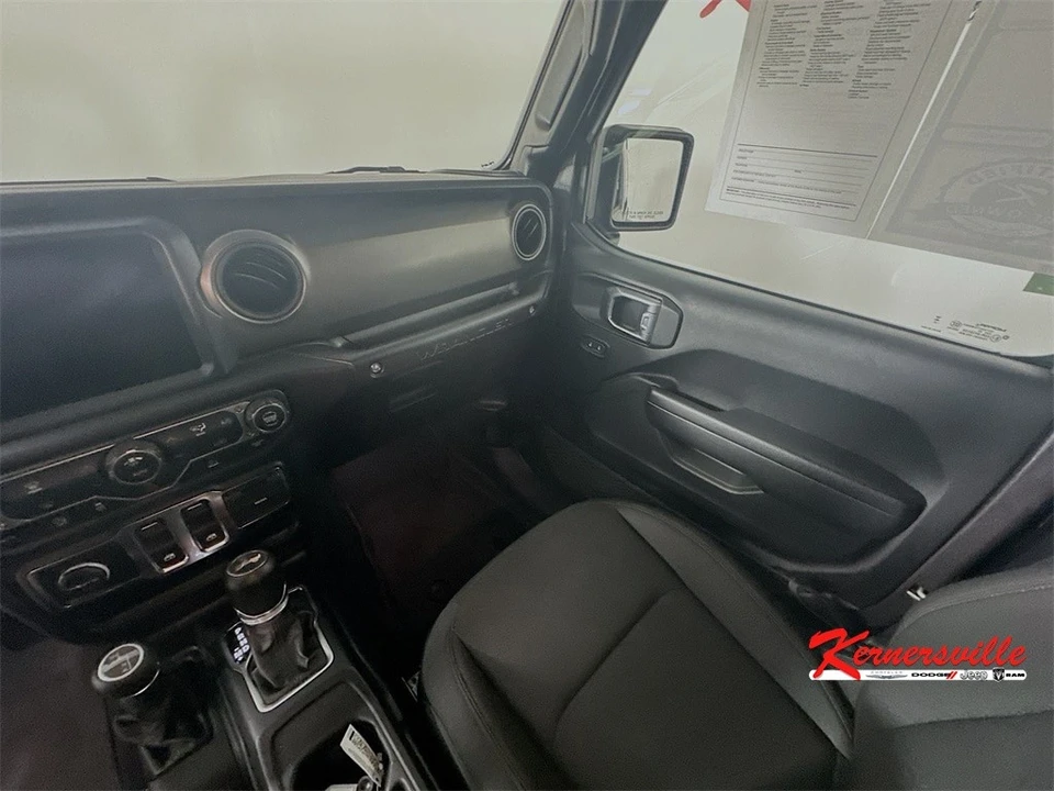 2023 Jeep JL Wrangler - Image 11 of 12
