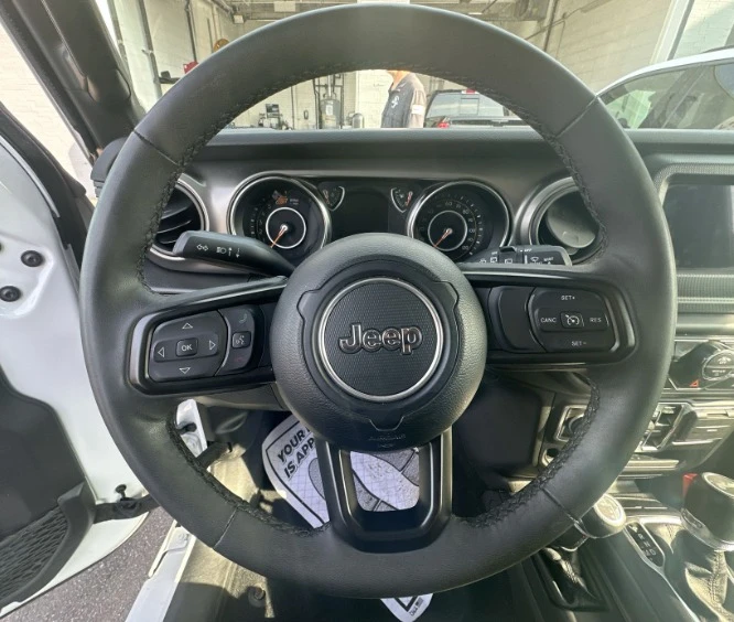 2023 Jeep JL Wrangler - Image 3 of 12