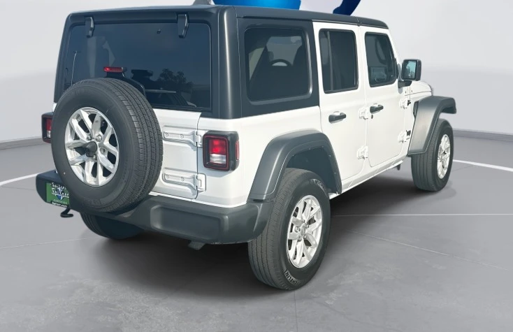2023 Jeep JL Wrangler - Image 6 of 12
