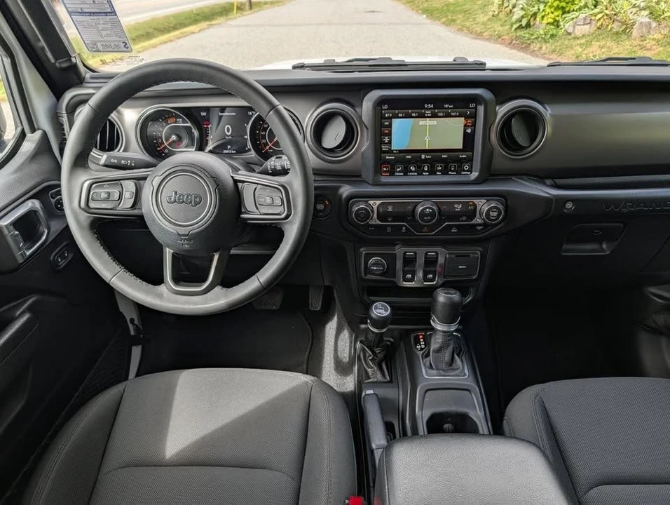 2023 Jeep JL Wrangler - Image 14 of 18