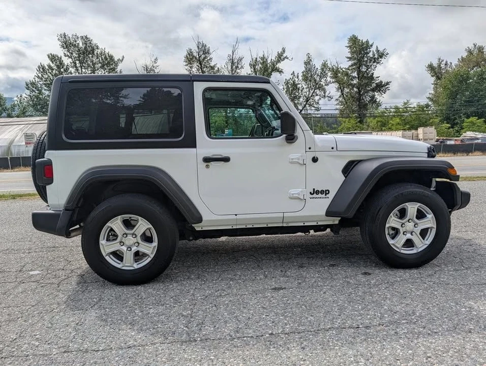 2023 Jeep JL Wrangler - Image 6 of 18