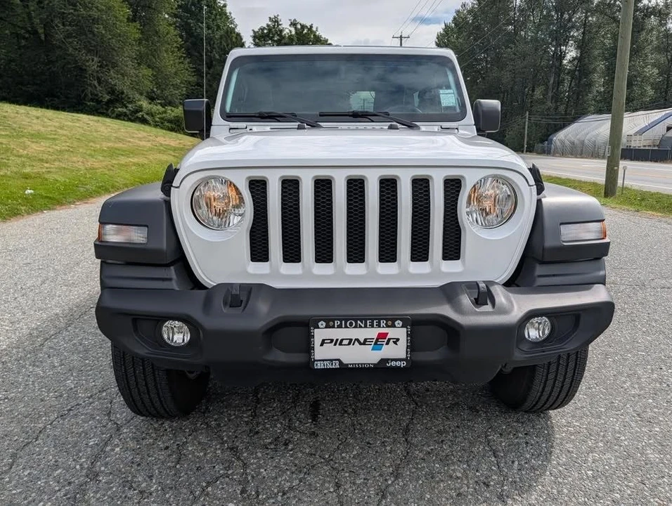 2023 Jeep JL Wrangler - Image 8 of 18