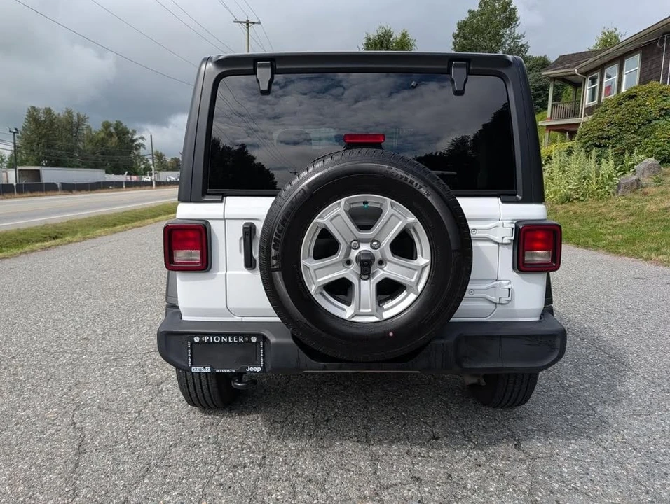 2023 Jeep JL Wrangler - Image 4 of 18