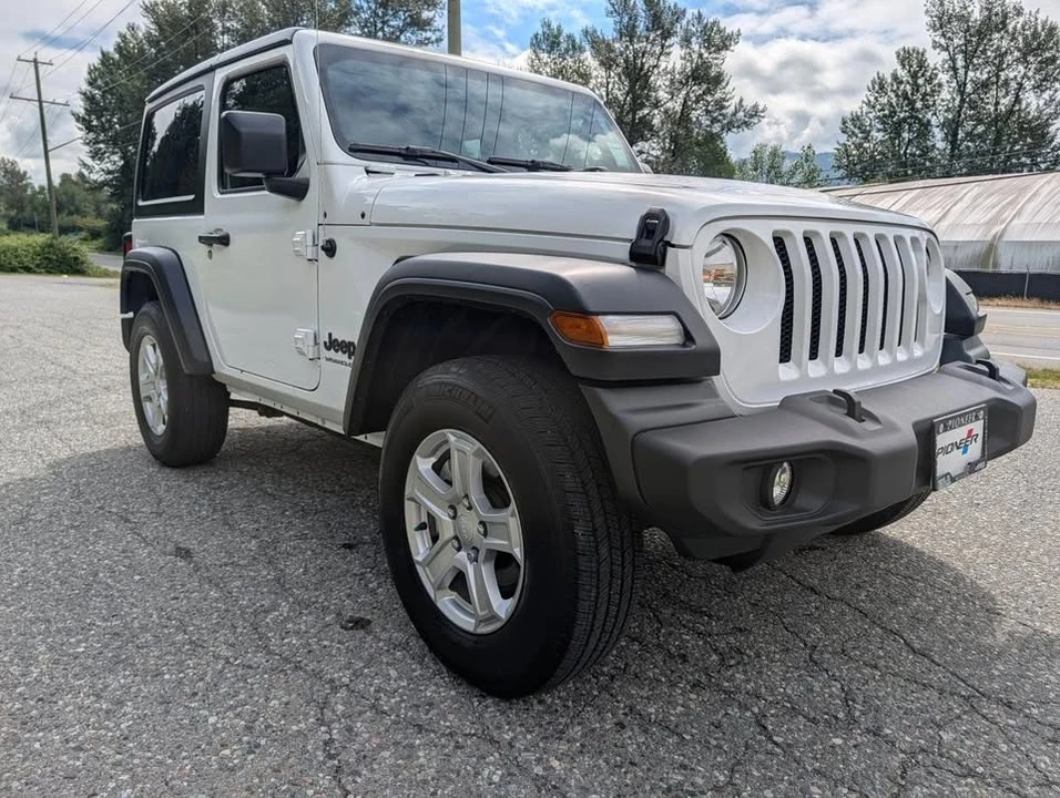 2023 Jeep JL Wrangler - Image 7 of 18