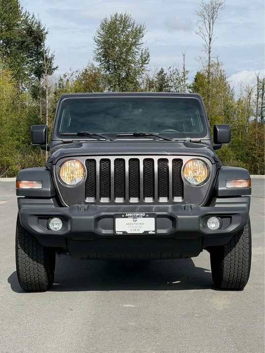 2023 Jeep JL Wrangler - Image 11 of 11