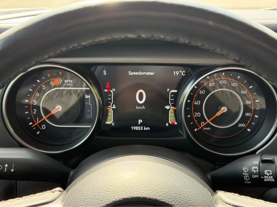 2023 Jeep JL Wrangler - Image 10 of 11