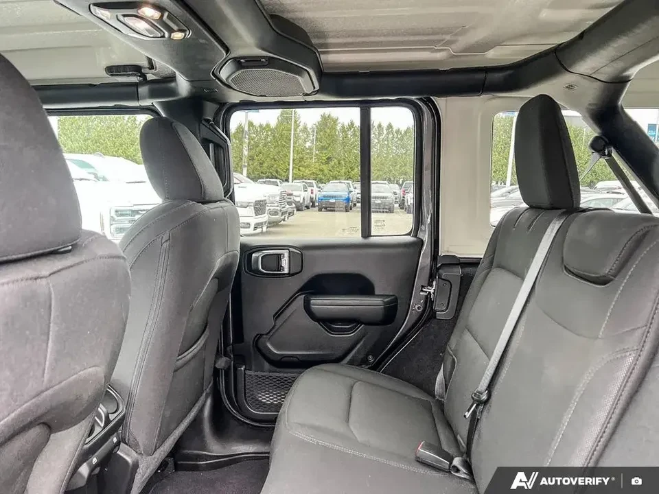 2023 Jeep JL Wrangler - Image 13 of 14