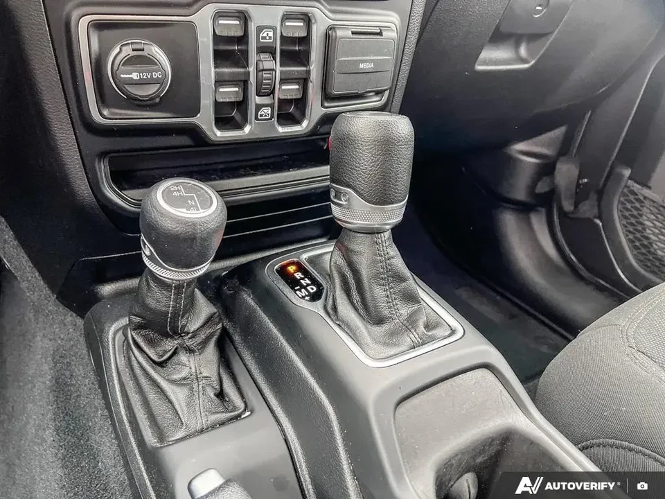 2023 Jeep JL Wrangler - Image 11 of 14