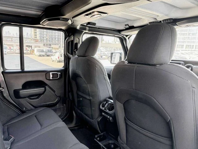 2023 Jeep JL Wrangler - Image 19 of 20