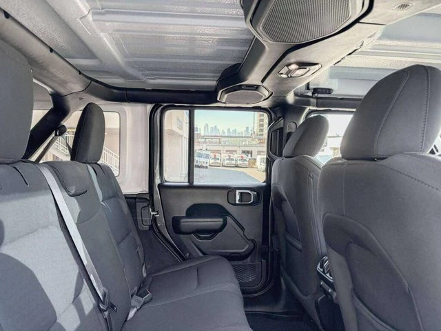 2023 Jeep JL Wrangler - Image 18 of 20