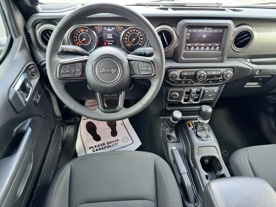 2023 Jeep JL Wrangler - Image 14 of 17