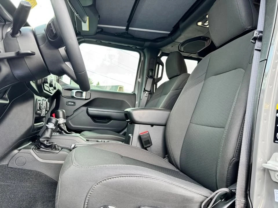 2023 Jeep JL Wrangler - Image 13 of 17