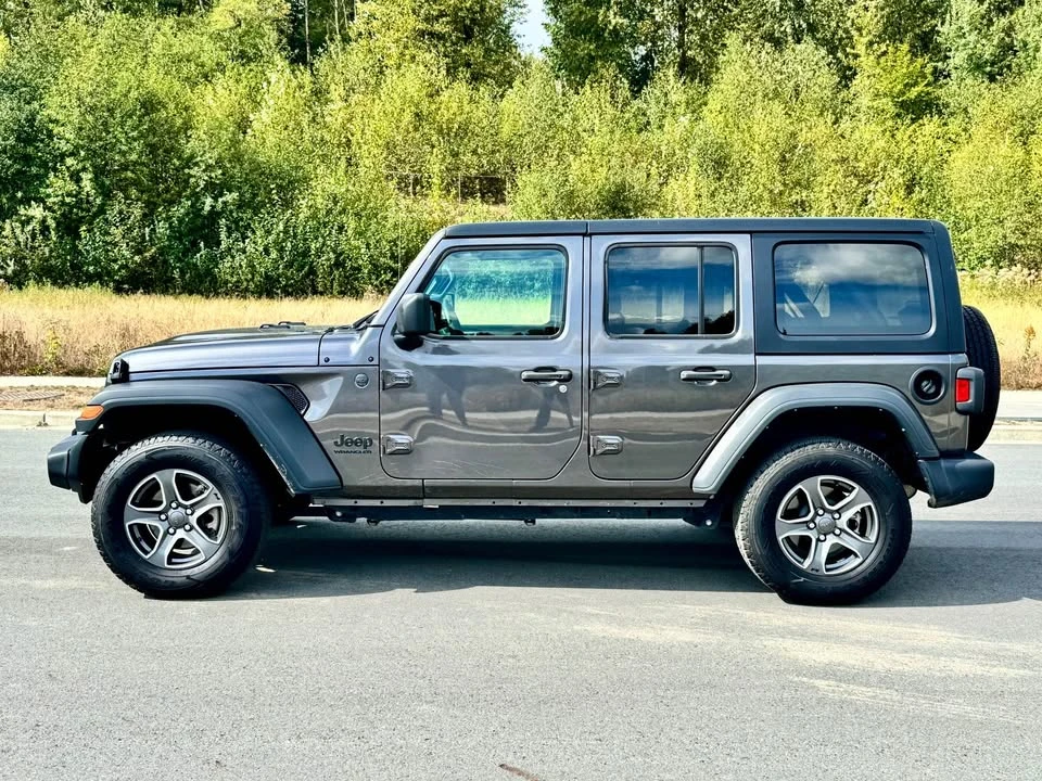 2023 Jeep JL Wrangler - Image 3 of 15