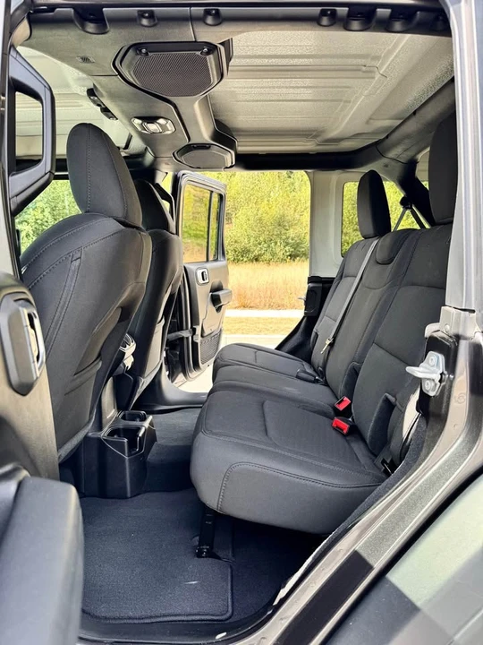 2023 Jeep JL Wrangler - Image 7 of 15