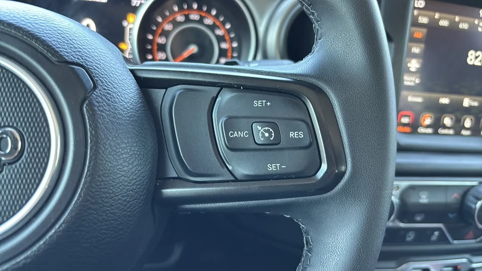 2023 Jeep JL Wrangler - Image 17 of 20