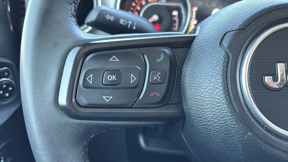 2023 Jeep JL Wrangler - Image 18 of 20
