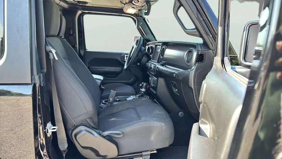 2023 Jeep JL Wrangler - Image 12 of 20