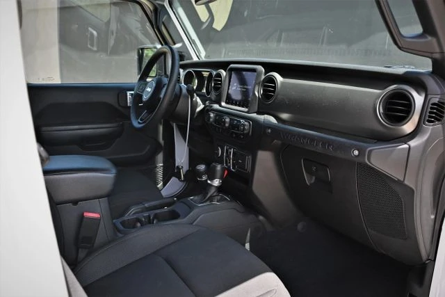 2023 Jeep JL Wrangler - Image 15 of 20