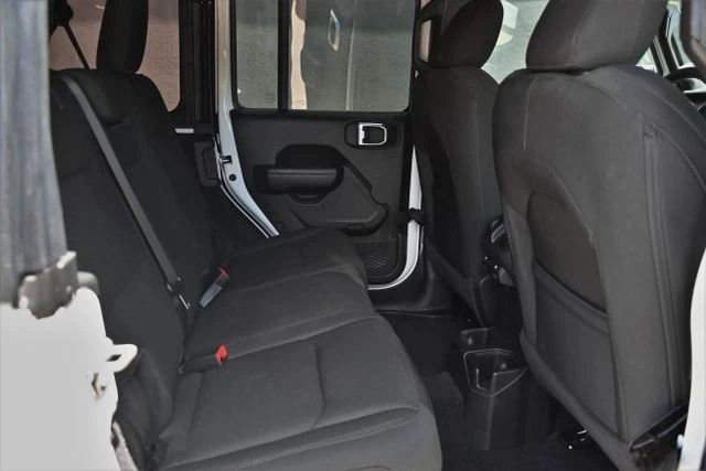 2023 Jeep JL Wrangler - Image 17 of 20