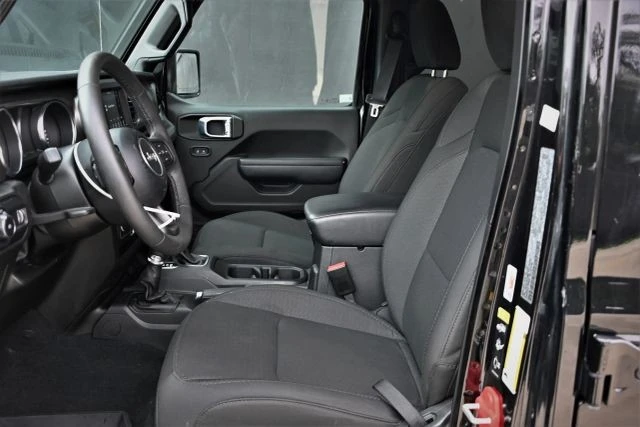 2023 Jeep JL Wrangler - Image 10 of 17