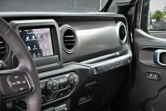 2023 Jeep JL Wrangler - Image 8 of 17