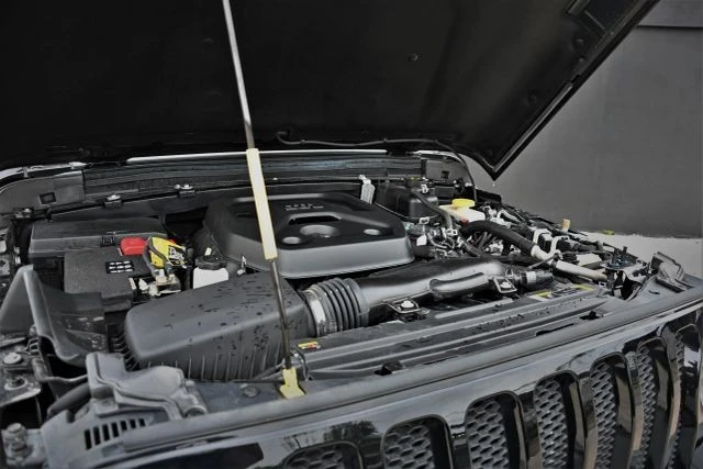 2023 Jeep JL Wrangler - Image 16 of 17