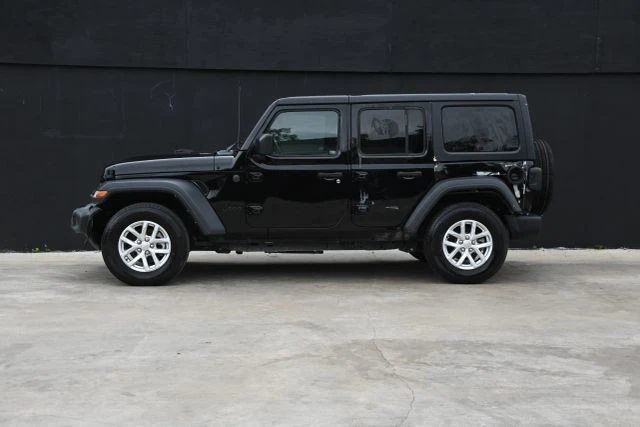 2023 Jeep JL Wrangler - Image 6 of 17