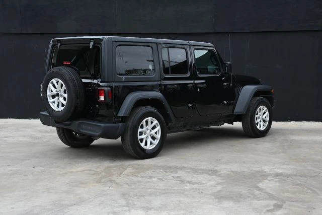2023 Jeep JL Wrangler - Image 4 of 17