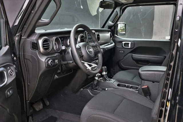 2023 Jeep JL Wrangler - Image 11 of 17