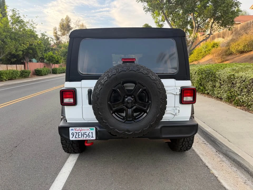 2023 Jeep JL Wrangler - Image 3 of 20