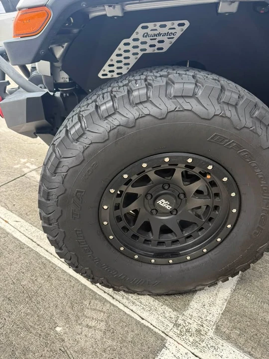 2023 Jeep JL Wrangler - Image 4 of 9