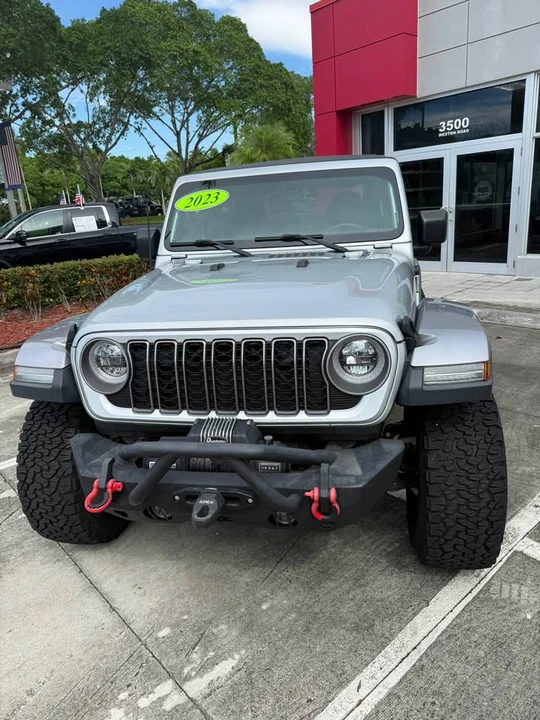 2023 Jeep JL Wrangler - Image 2 of 9