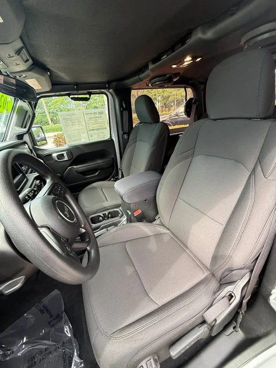 2023 Jeep JL Wrangler - Image 9 of 9