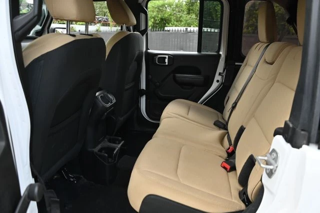 2023 Jeep JL Wrangler - Image 16 of 19