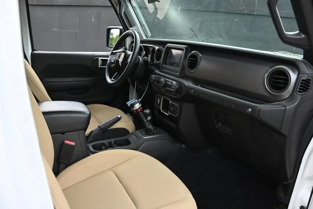 2023 Jeep JL Wrangler - Image 14 of 19