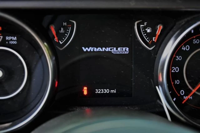 2023 Jeep JL Wrangler - Image 10 of 19