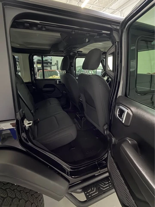 2023 Jeep JL Wrangler - Image 8 of 17
